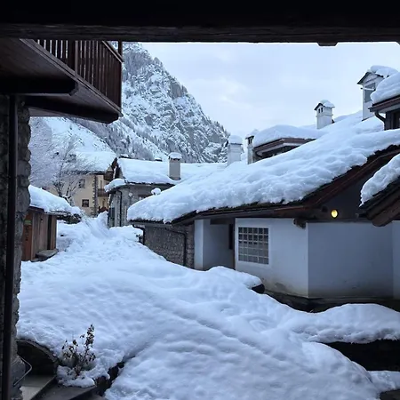 Maison Du Glacier Apartment